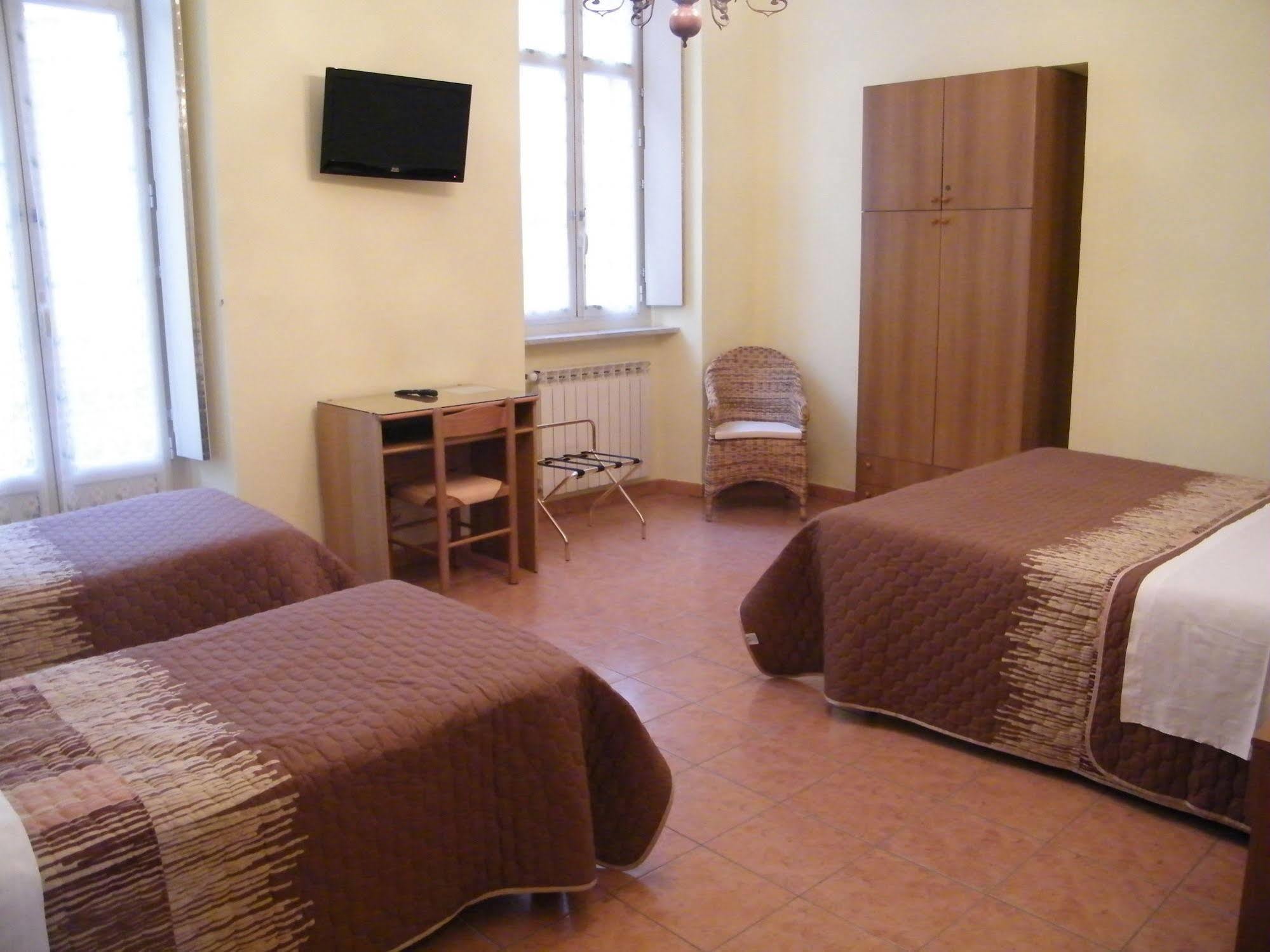 Alba Hotel *